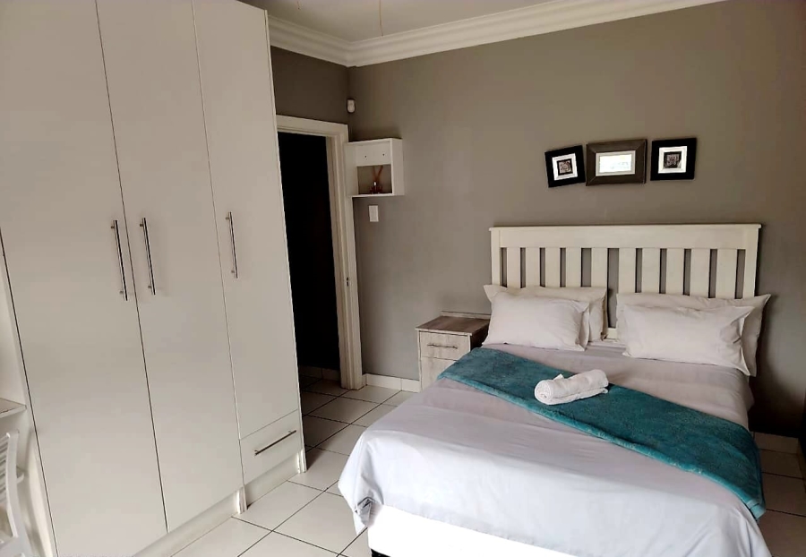  Bedroom Property for Sale in Quigney Eastern Cape
